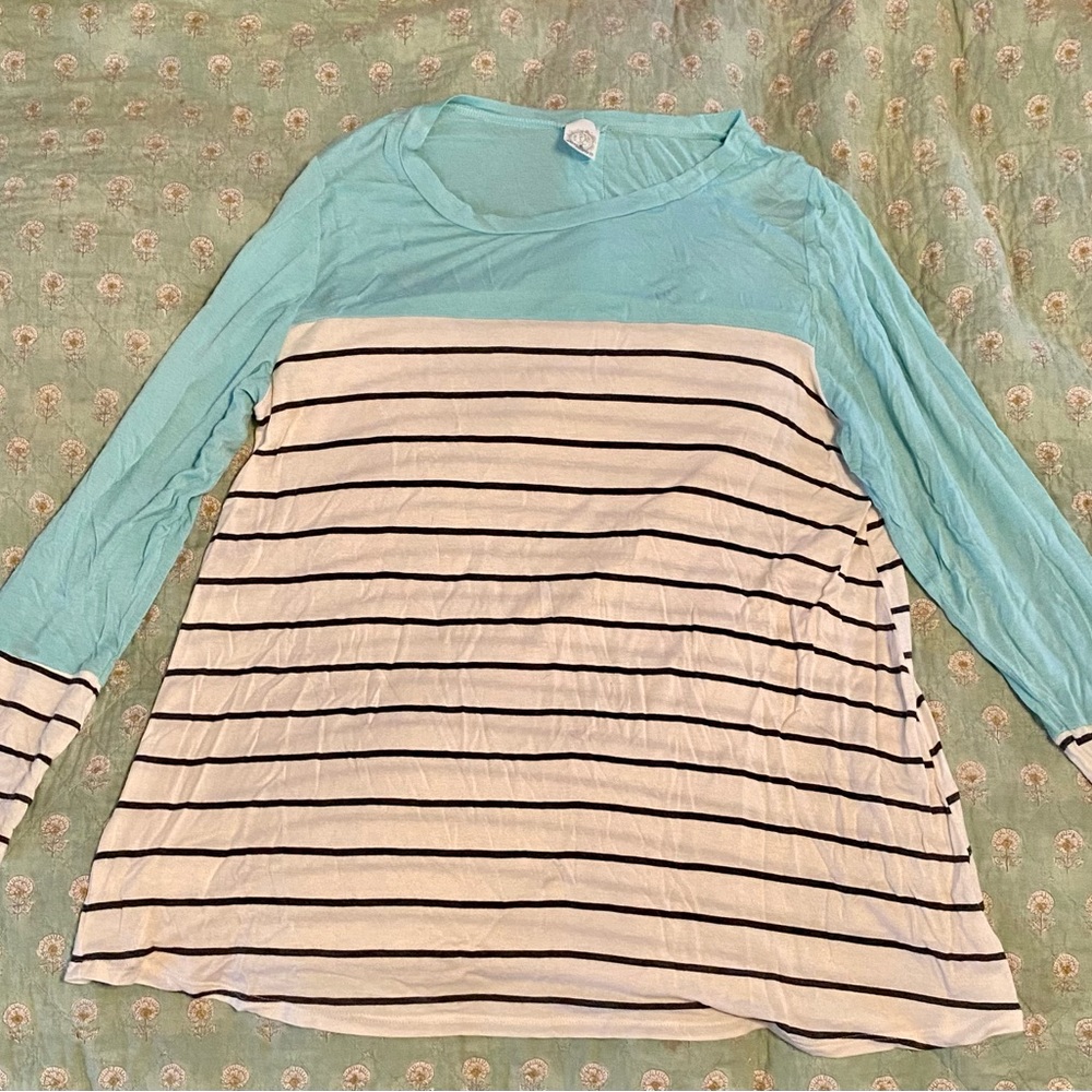 Sun & Moon long sleeve shirt size large